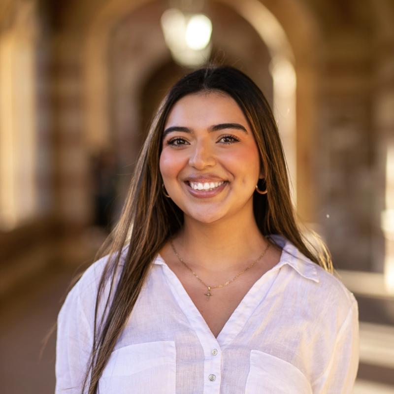 Image of Alejandra Castellanos smiling and posing