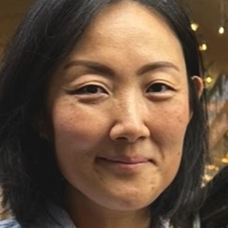 Headshot of Janet Kang.
